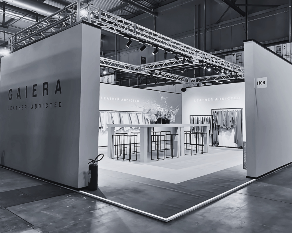 Stand Fieristico Minimal – Design Elegante per Eventi e Fiere.